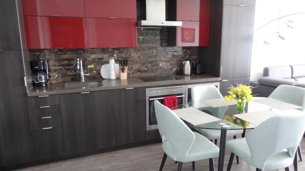 Bright Condo In The Heart Of 토론토 외부 사진